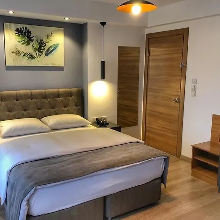 Set Oezer ホテル 3*