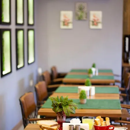 Set Oezer Hotel