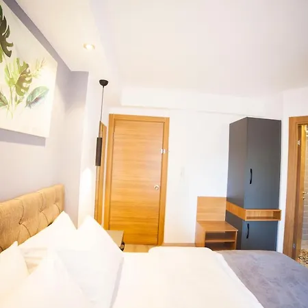 Hotel Set Oezer 3*